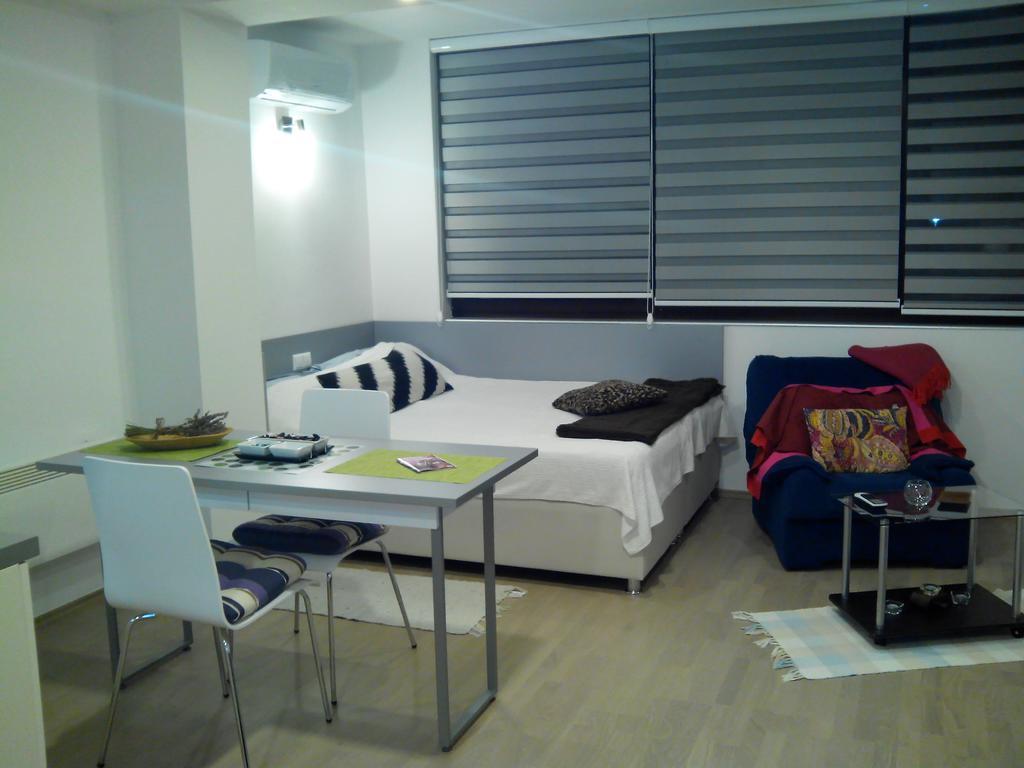 Dea'S Studio Apartment Sarajevo Bilik gambar
