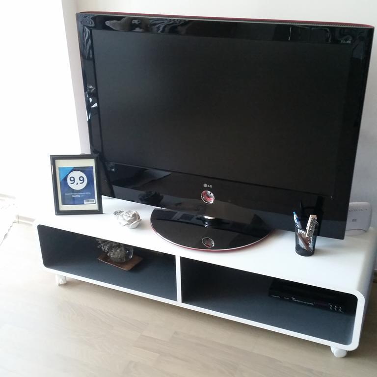 Dea'S Studio Apartment Sarajevo Luaran gambar